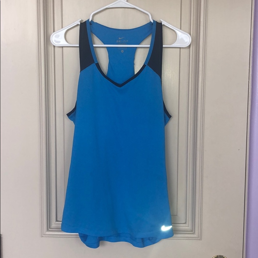 Nike racer back workout top